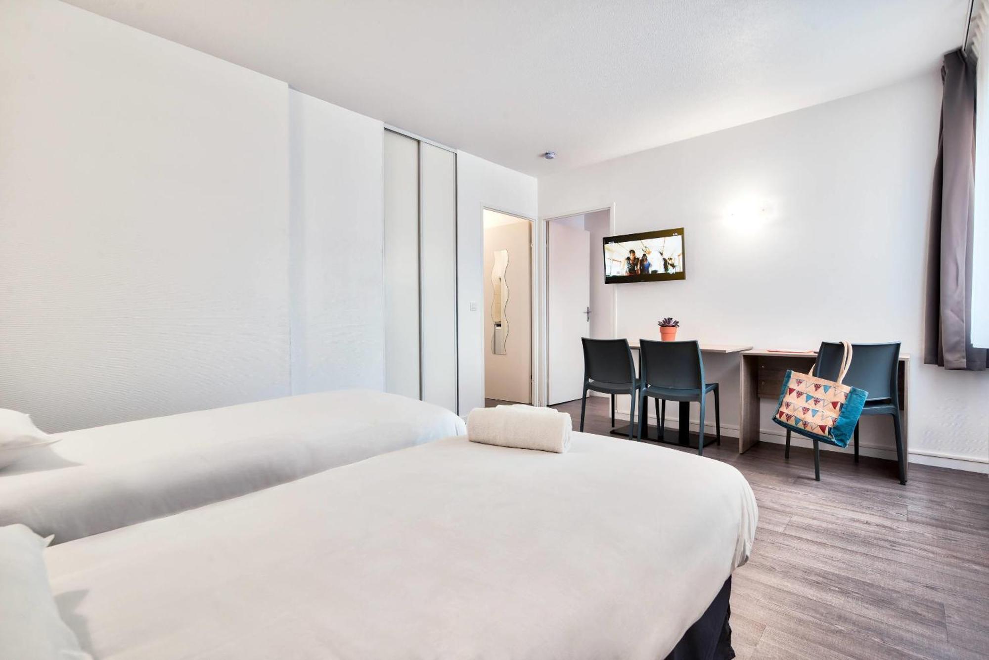 Superior One-Bedroom Apartment,1729980631:JPEG